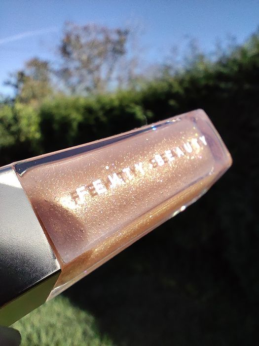 NOVO - Fenty Beauty - Gold Gloss Bomb Universal Lip Luminizer: Arcane