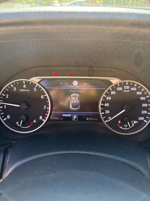 Nissan Juke em excelente estado, com apenas 15.982 km.