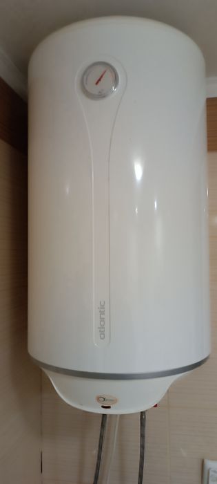 Продам бойлер Ariston 80 літрів