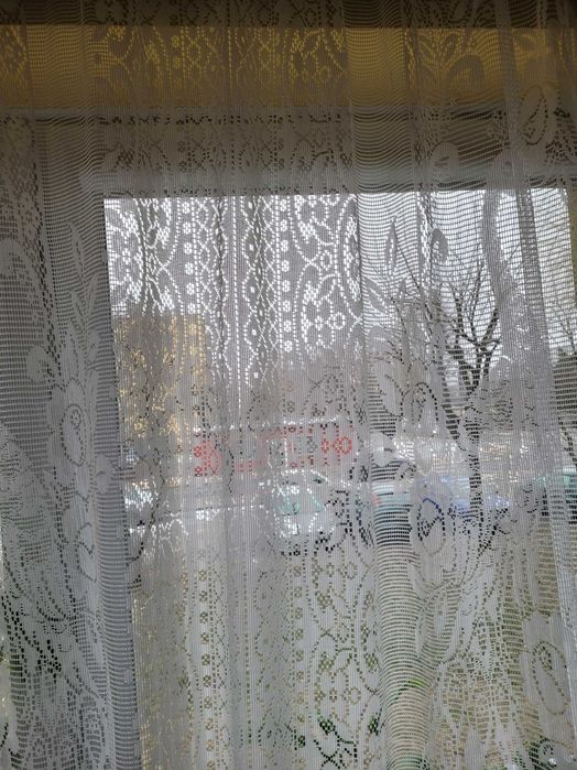 Sprzedam firankę podszytą  taśmą