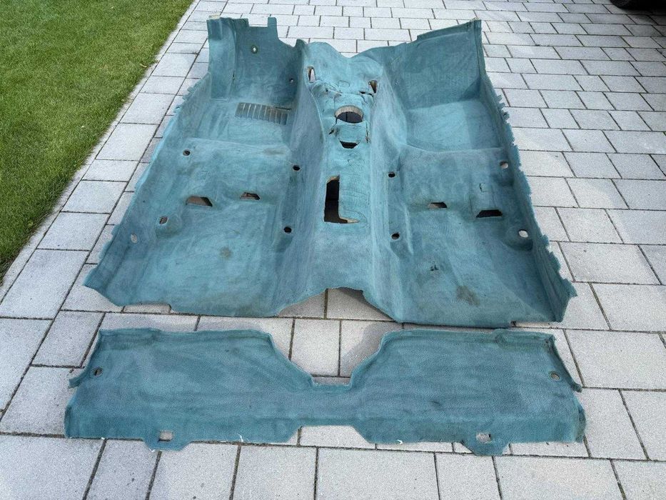 DYWAN BMW E36 COUPE zielony turkusowy rarytas podłoga tapicerka dywany