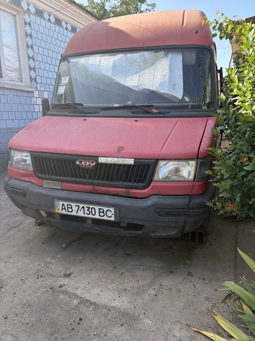 Автомобіль LVD Convoy