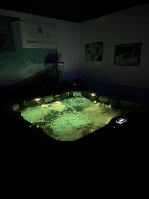 Wanna Jacuzzi Viskan TROLLO – Luksusowy hydromasaż dla 6 osób, 26 dysz