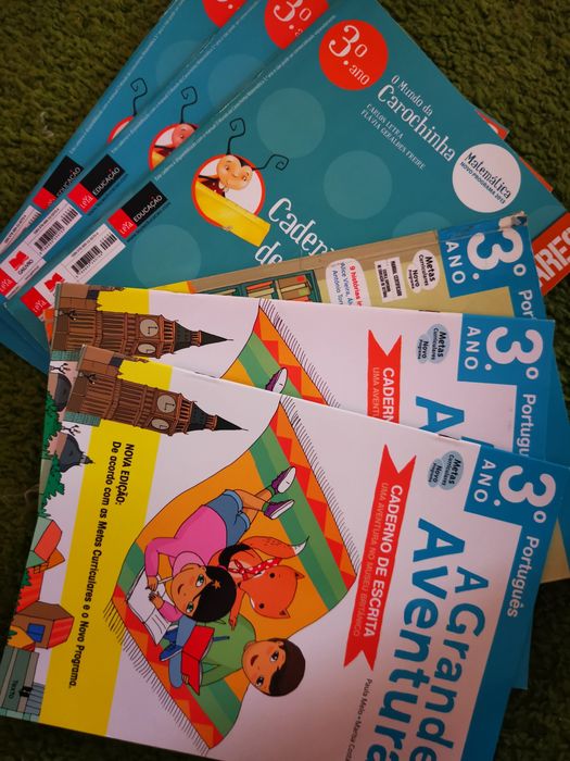 Vários livros infanto Juvenis