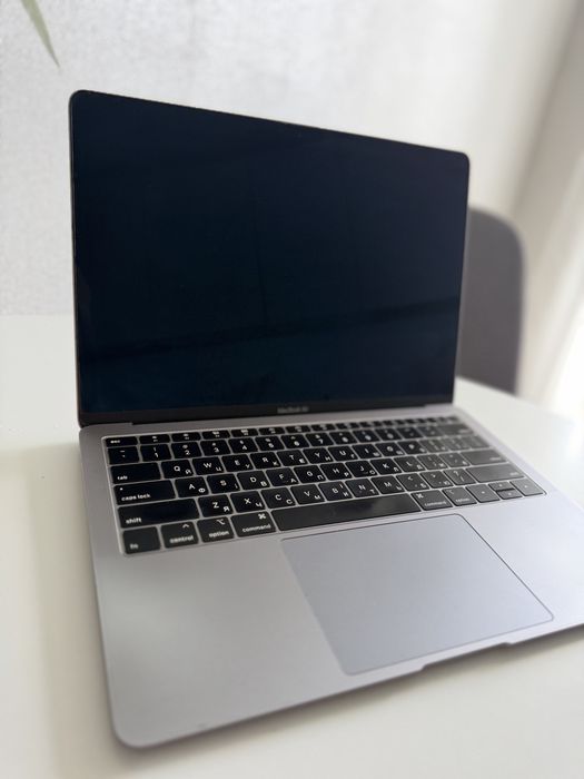 Продам mac book б/у