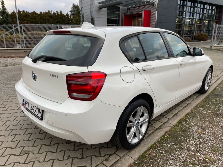 BMW 116i 2011r Biała Super Stan Opony Zimowe