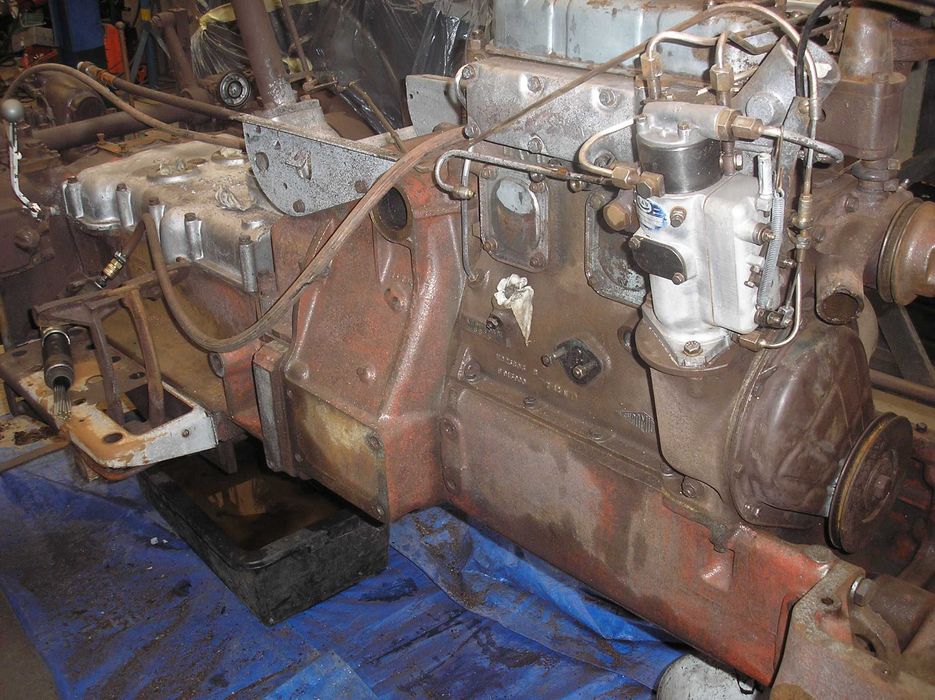 Ciągniki rolnicze -traktory Odrestaurowanie Gdynia ul. Hutnicza 12a