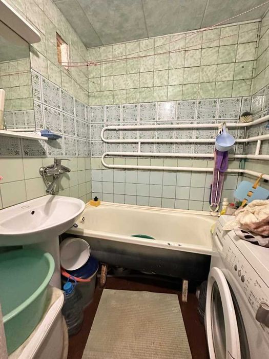 Продаж однокімнатної квартири. Сади 2.