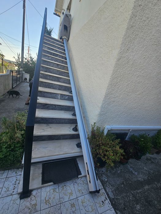 Elevador Escadas Exterior com 5 metros 
5000mm( 5 metros )curso to