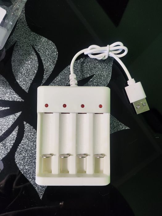 Зарядное устройство для Аккумуляторов AAA/AA от usb
