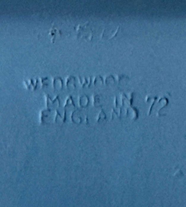 Яшмова скринька для прикрас Wedgwood Blue. Шкатулка. блакитний Веджвуд. Англія. Барельєф "Дедал та Ікар"
