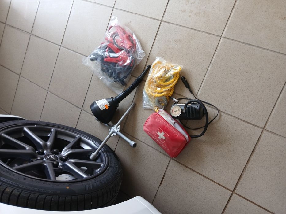 Kit de emergência auto