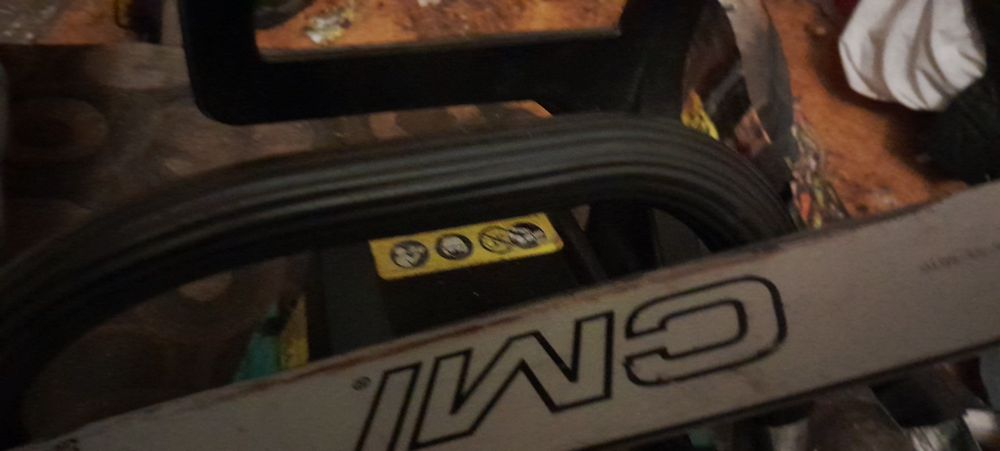 Продам бензопилу рабочач