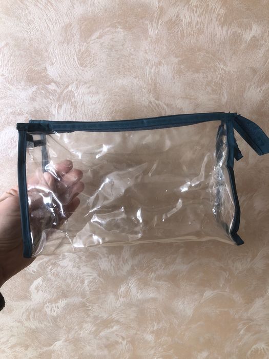 Косметичка вологостійка для подорожей унісекс