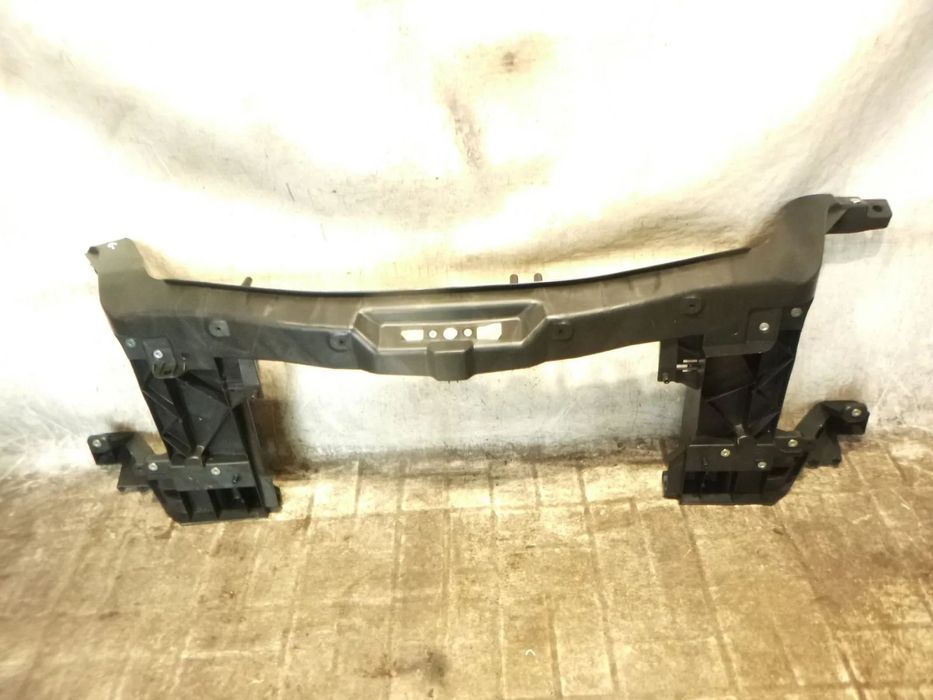 volkswagen crafter pas przód przedni