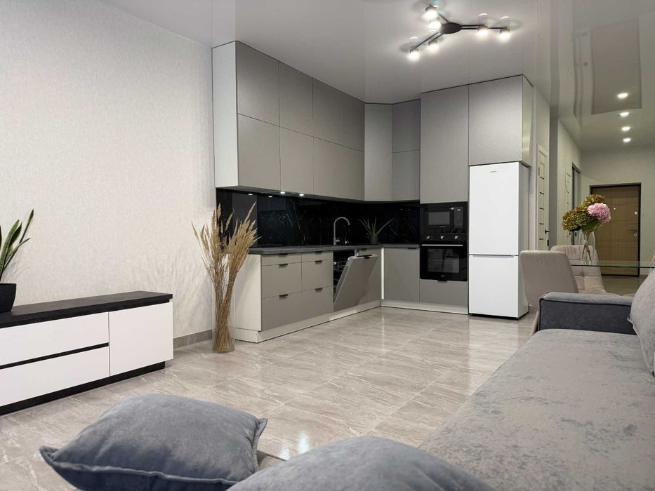 Оренда Тауну в комплексі, М Лісова, Лівий берег, ГЕНЕРАТОР БЕЗ КОМІСІІ