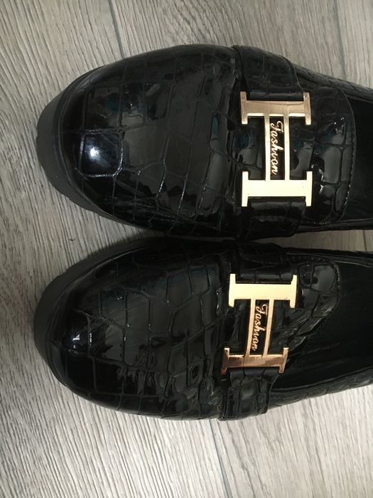 Туфлі-лофери лакована шкіра