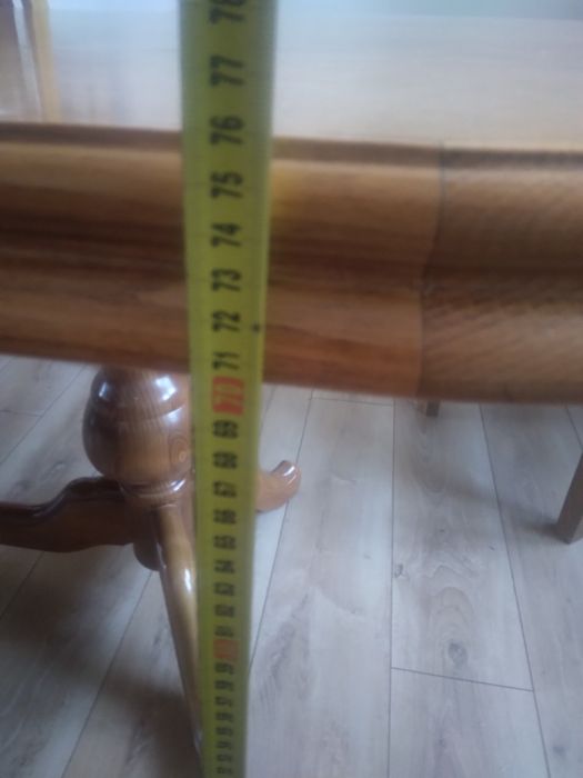 Stół rozkładany 4-6 osób plus krzesła