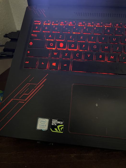 Asus FX570 usado + rato Hp