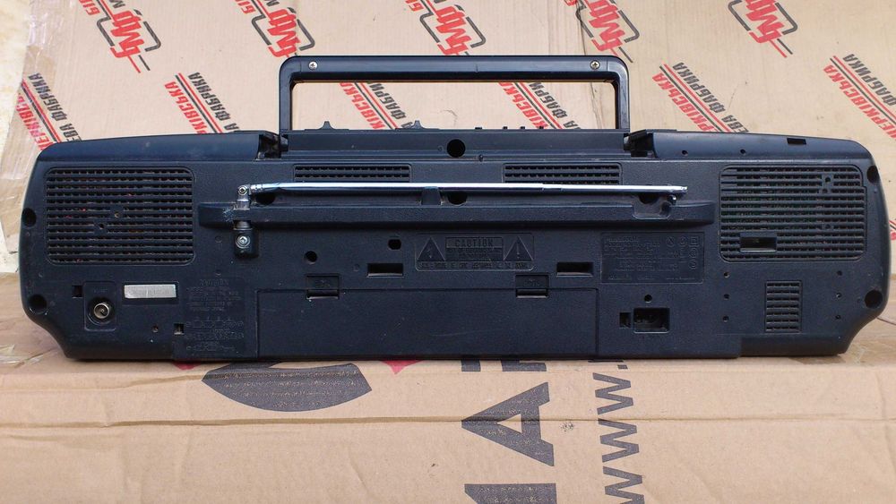 Магнитофон PANASONIC RX-FT600. Сингапур.Редкая модель Б/У.