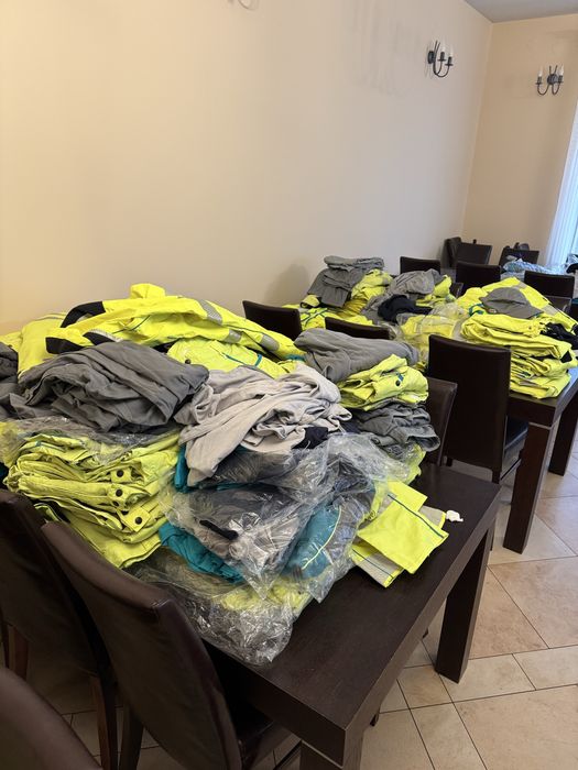 Ubrania robocze różnego typu, 800szt