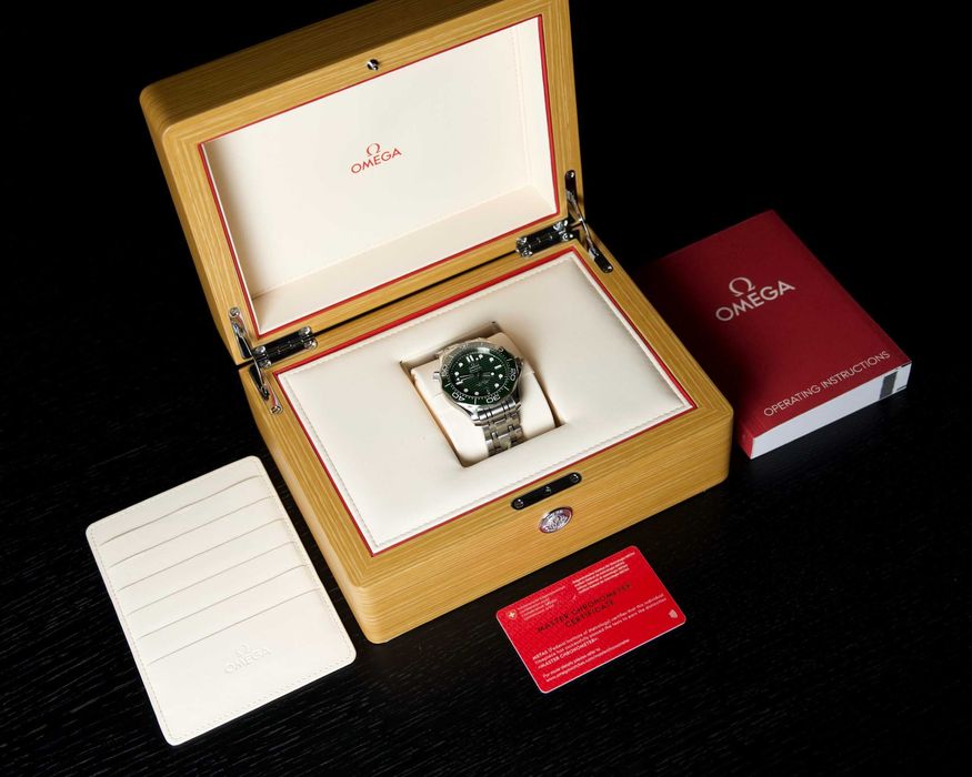Omega Seamaster Diver Green Dial