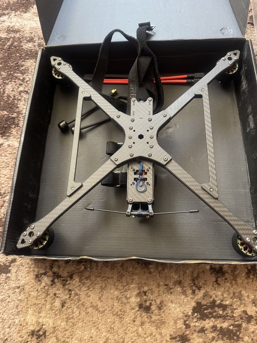 Продам fpv дрон  10 дюймів з цифрофою камерою DJI o3 air unit