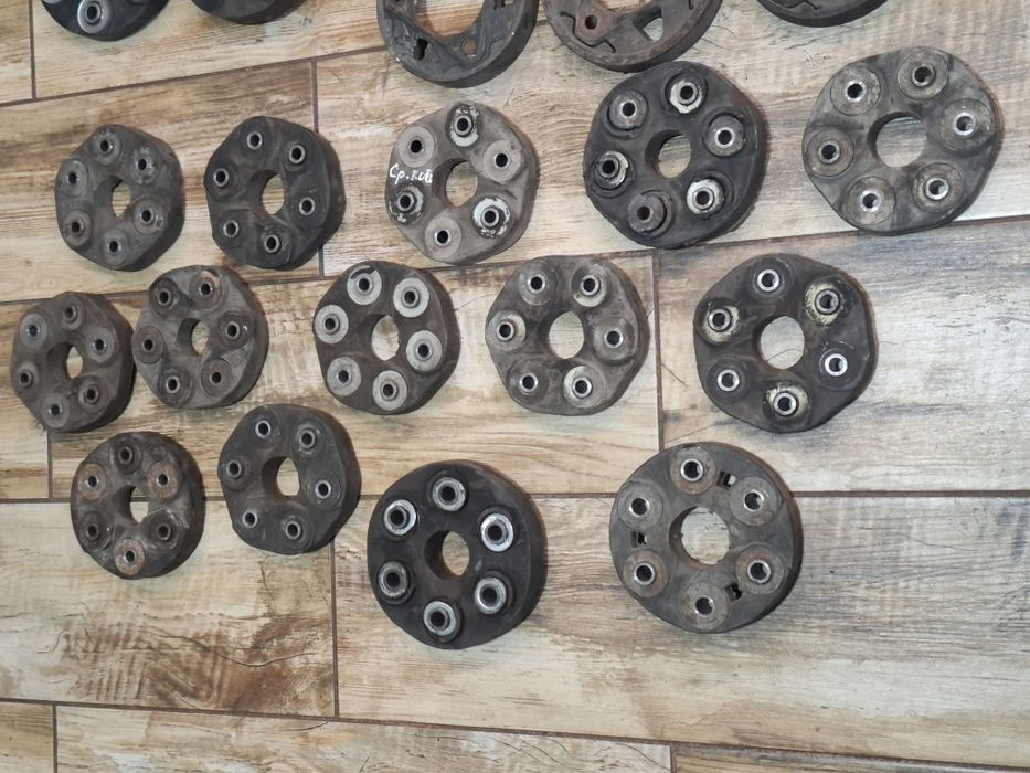 Муфты , демпфер карданого вала Мерседес w124 w126