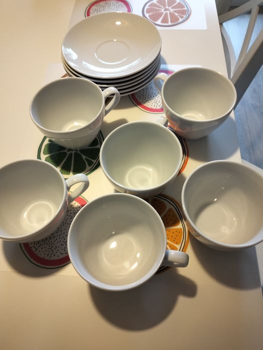 Komplet filiżanek ze spodkami VÄRDERA