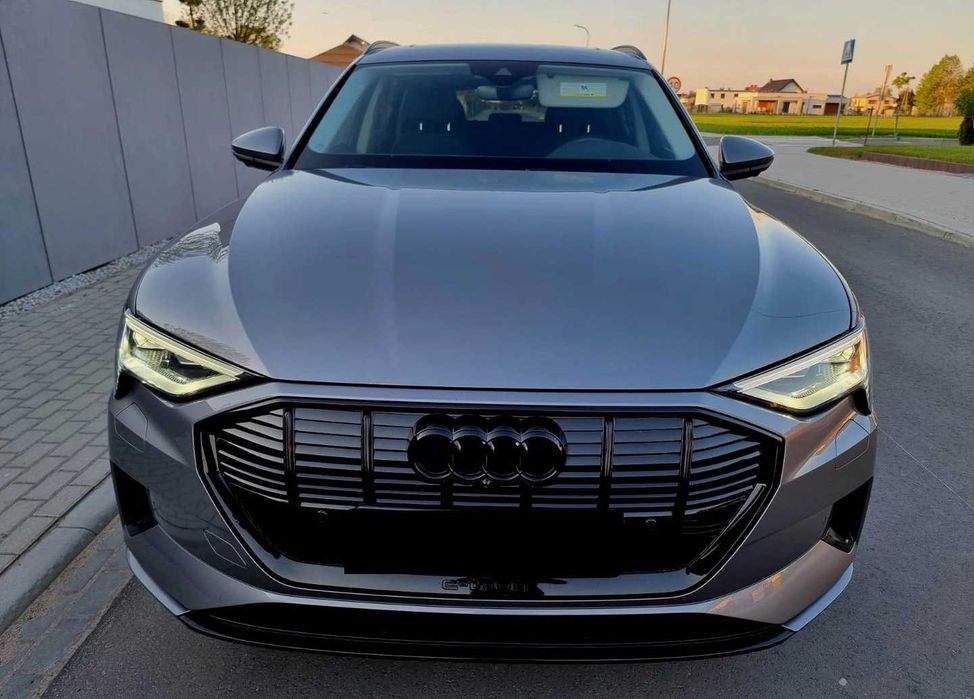 Audi e-tron 2021