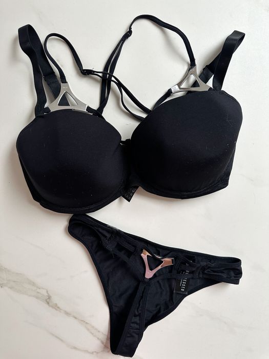 Czarny komplet bielizny biustonosz i stringi Marlies Dekkers S 70D