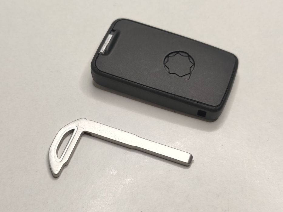 Capa Carcaça Chave Volvo V40 V60 S60 XC60 V70 S80 XC70 Comando Caixa 5 Botões Smart Key Lamina Emergência Novo