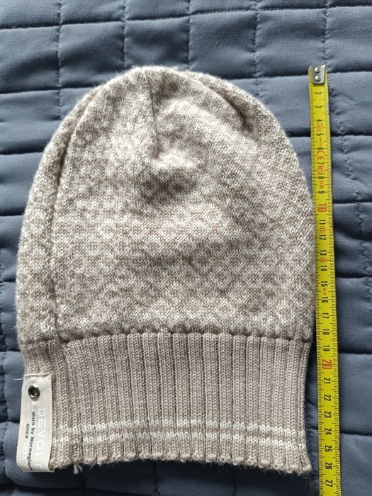Czapka merino Devold 58 ciepły beż wzór wełna