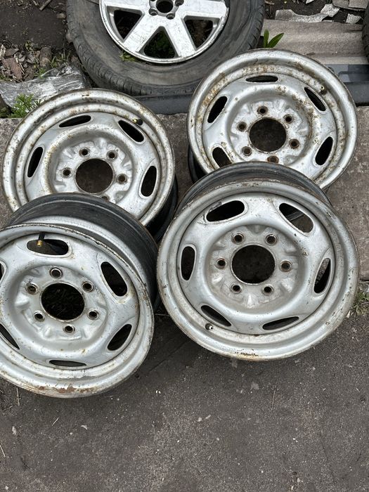 Продам диски р15  6*139.7