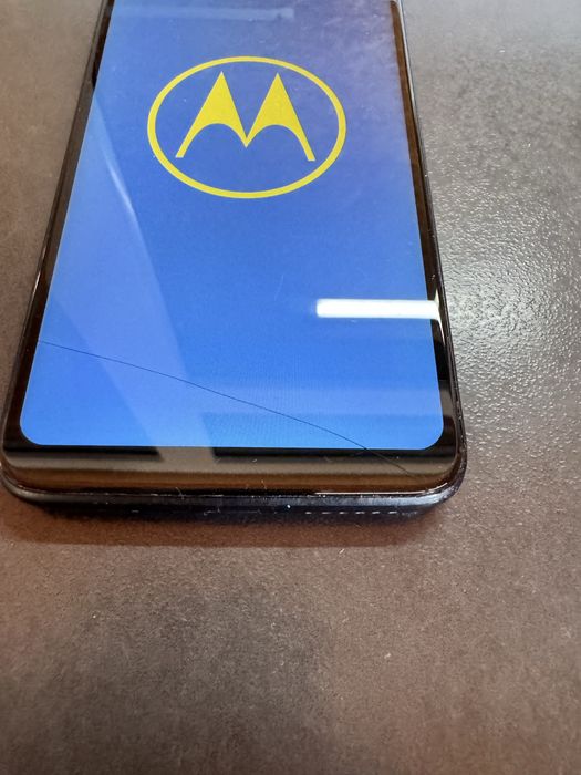 Smartfon telefon  Motorola one macro