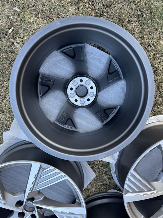 Нові оригінальні диски 22 Audi sport  Q7  Q8  e-tron