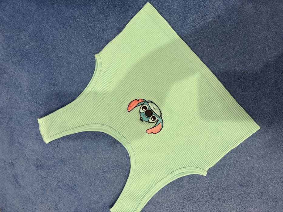 Top ze spodenkami z stitchem