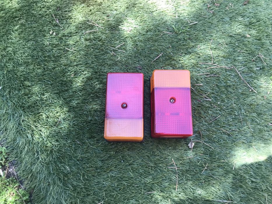 Farois traseiros reboque atrelado