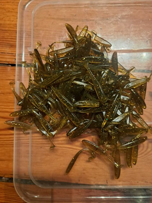 Sztuczne Przynety - 50 szt - Kolor 24