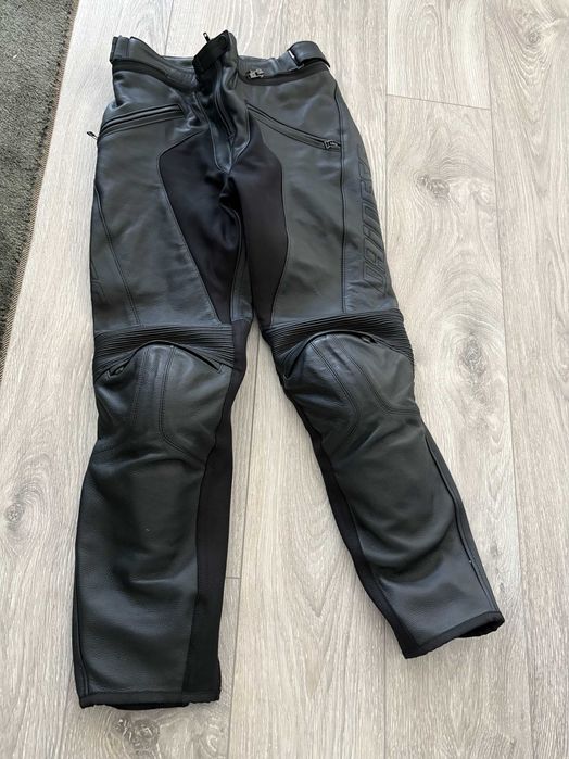 Calças Dainese com proteções e forro 44