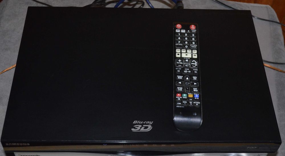 Samsung BD-E8500 3D Smart Odtwarzacz PVR/Blu-ray z HDD 500Gb + Pilot