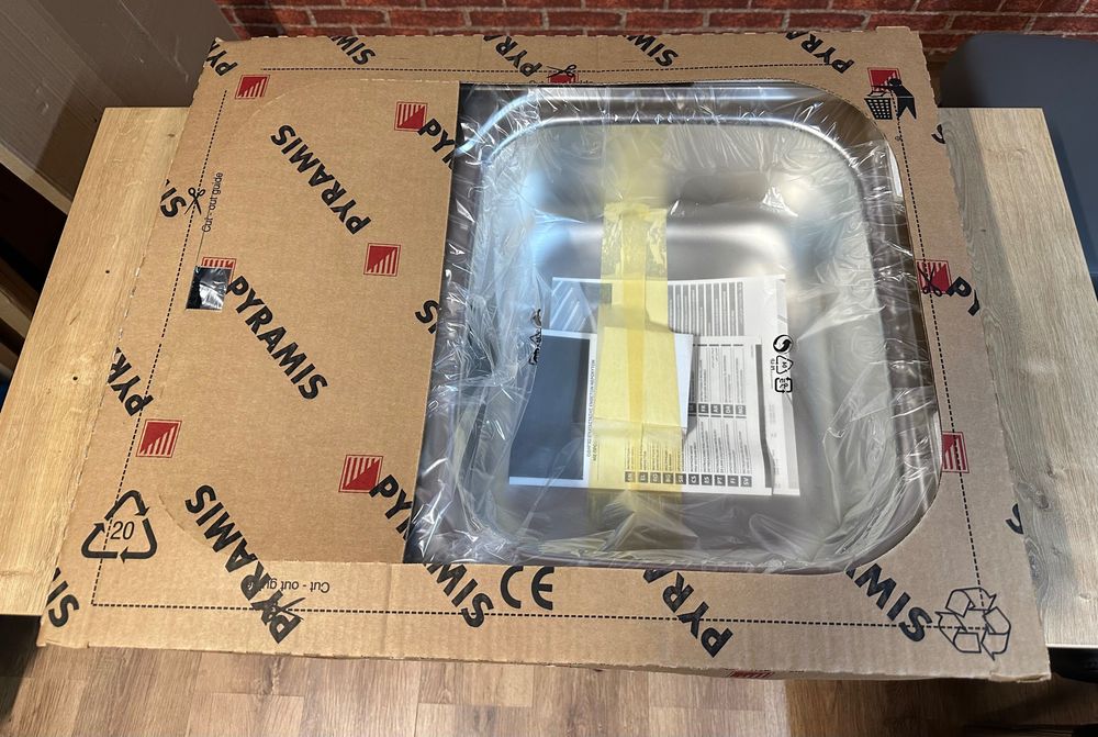 Zlew „Athena 1B1D 62-50 gładki” - Pyramis