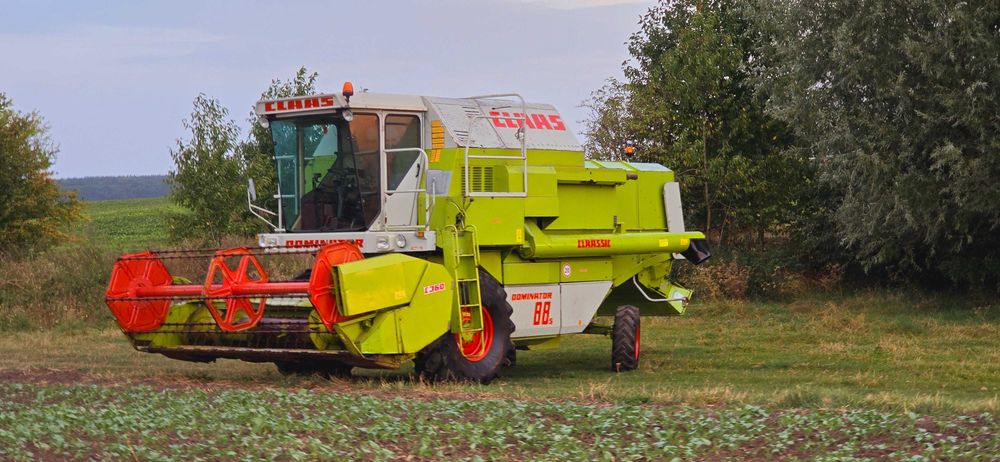 Свіжопривезений комбайн зернозбиральний Claas dominator 88