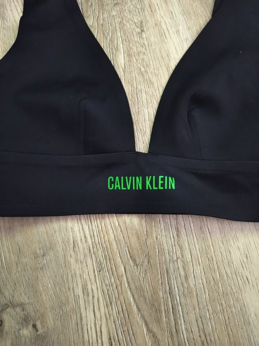 Calvin Klein. Góra od bikini