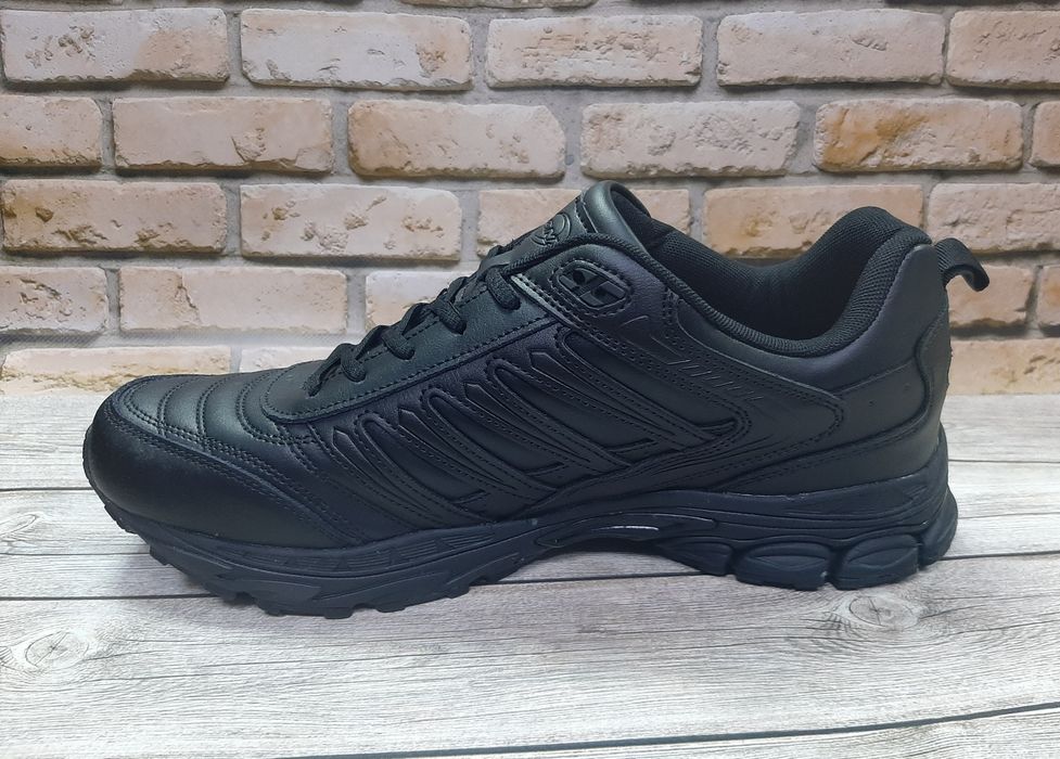 Шкіряні кросівки Bona 913V  47p