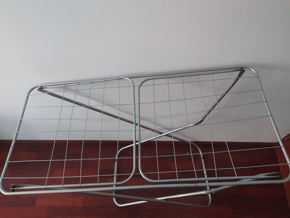 Estendal/ Varão de chão