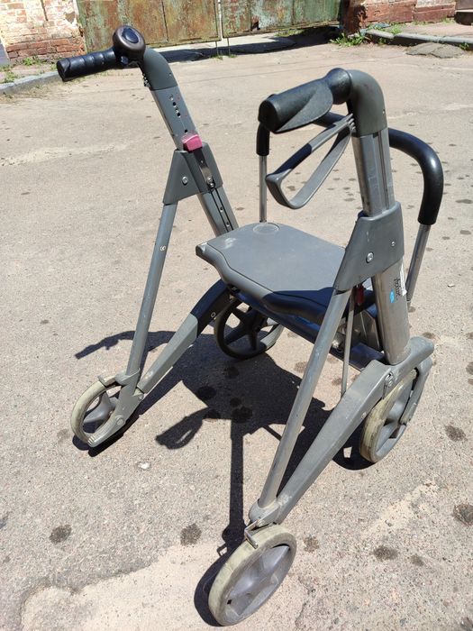 Велоровер Україна б/в, потрібна профілактика. Стоїть років 40 без діла