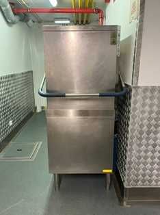 Máquina de Lavar Loiça Industrial - Electrolux