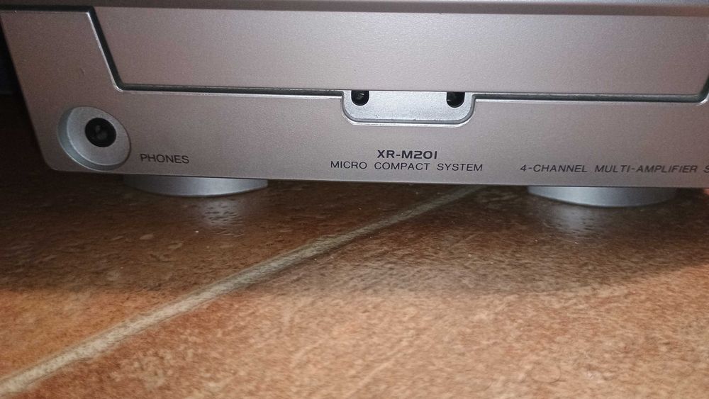 Mini wieża Aiwa XR -M20I