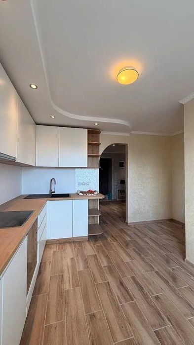 2-кімнатна квартира з ремонтом по вул. Кисілевської